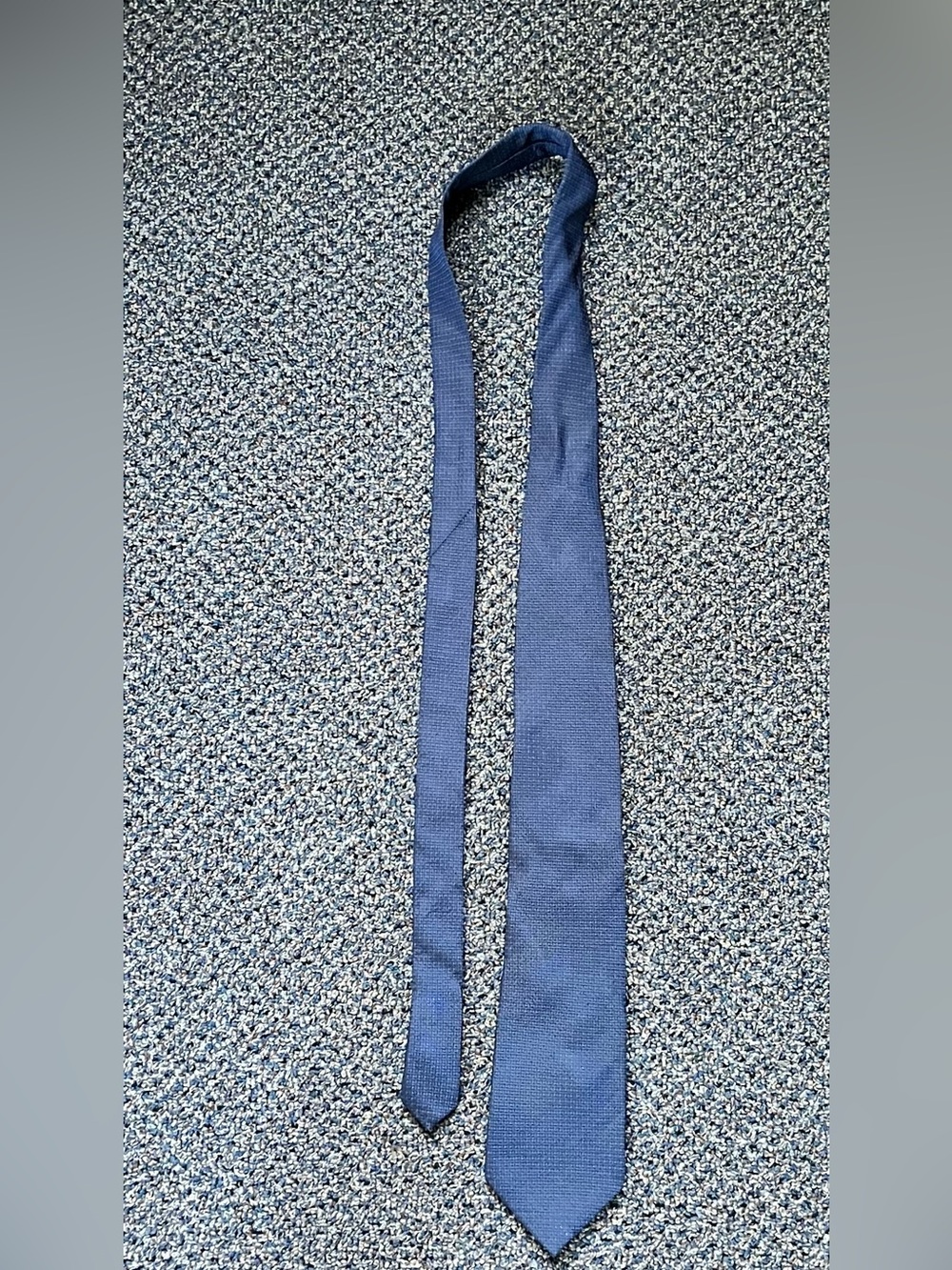 Bocara 100% Silk Men's Solid Navy Textured Tie - Versatile Formal Accessory